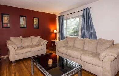 2 Living Room