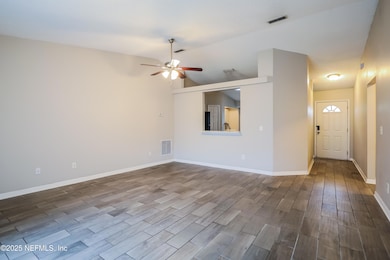 7609 Dover Cliff Dr S, Jacksonville, FL 32244 - photo 5