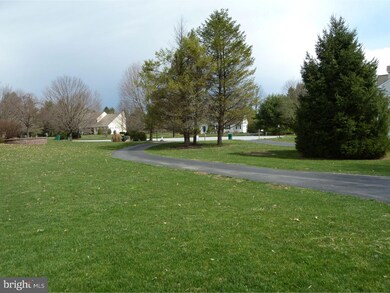 41 S Iroquois Ln, Chester Springs, PA 19425 - photo 3