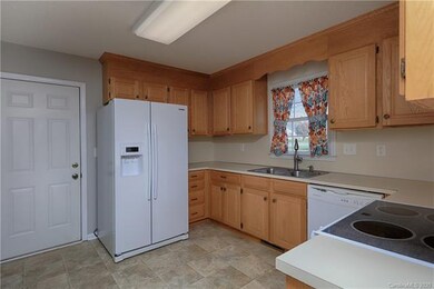 148 Rock Island Dr, Statesville, NC 28625 - photo 7