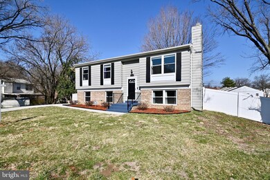 7504 Twining Ct, Hyattsville, MD 20785 - photo 2