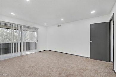 1390 Vegas Valley Dr unit 26, Las Vegas, NV 89169 - photo 4