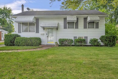 484 Daytona Rd, Columbus, OH 43228 - photo 3