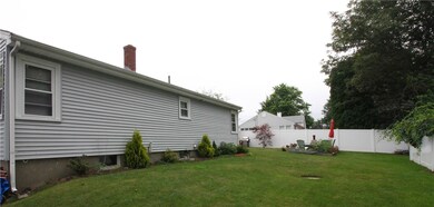 47 James M Beardsworth Rd Rd, Tiverton, RI 02878 - photo 7
