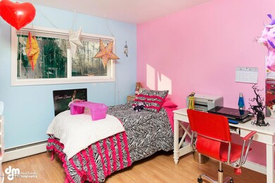 409 Schodde St Anchorage AK-large-005-Be