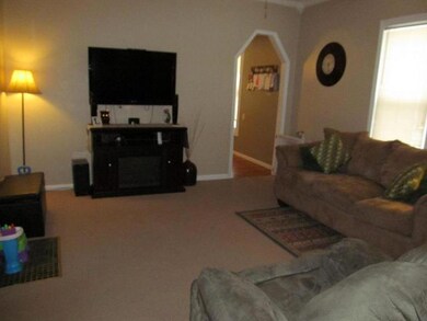 Living Room (3)