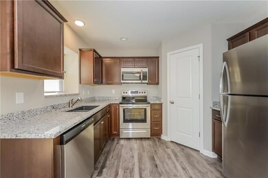 207 N Franklin St, Raymore, MO 64083 - photo 5