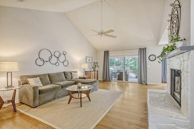 15-web-or-mls-CREM_1145 Ambling_015