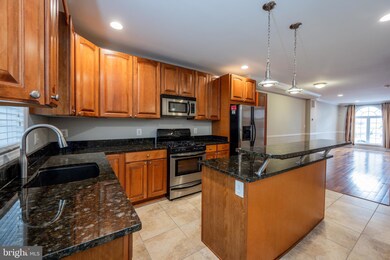 226 S East Ave, Baltimore, MD 21224 - photo 6