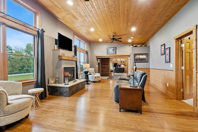 355 Estes Ridge Trail, Guttenberg, IA 52052 - photo 6