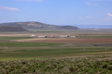 30040 Weaver Springs Rd, Burns, OR 97720 - photo 3