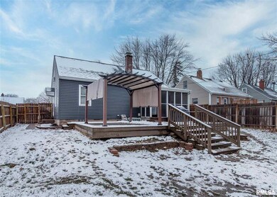 2307 N Howell St, Davenport, IA 52804 - photo 5