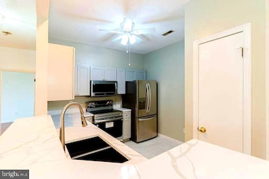 7205 Bogley Rd unit 202, Windsor Mill, MD 21244 - photo 3