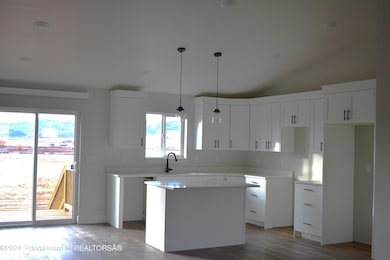 629 Little Grey's Kitchen