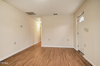 508 Clinchfield St, Kingsport, TN 37660 - photo 3