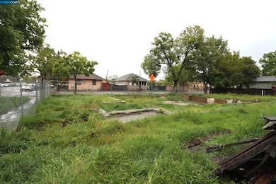 1602 S Sutter St, Stockton, CA 95206 - photo 3