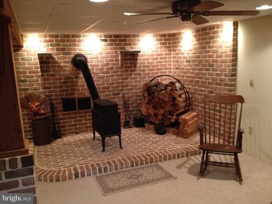 2205 Meadow Lane Dr, Easton, PA 18040 - photo 4