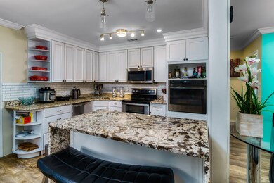 Int Kitchen 2