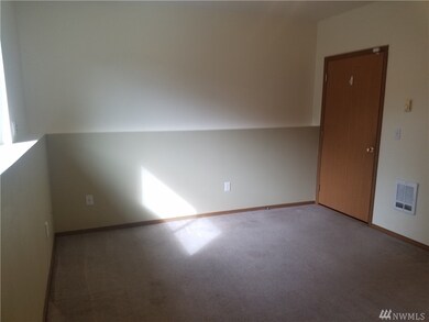 16133 Vancil Loop SE, Yelm, WA 98597 - photo 6