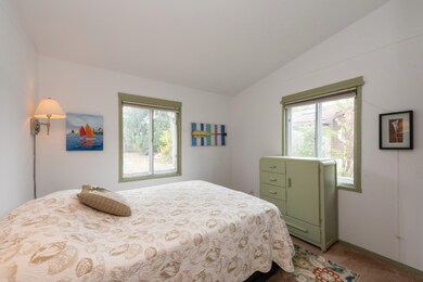 06_310NBerrienst_154001_3rdBedroom_HiRes