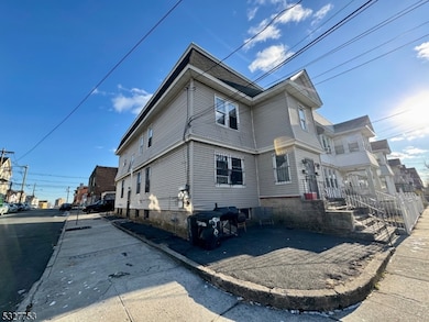 56 Aldine St, Newark, NJ 07112 - photo 2