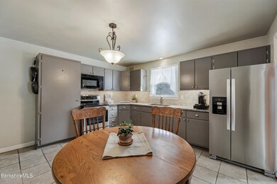 216 South St, Great Barrington, MA 01230 - photo 7