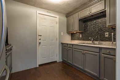 41 Summer St, Lawrence, MA 01840 - photo 7