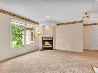 436 Heather Marie Dr, Hendersonville, NC 28792 - photo 3