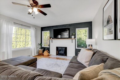 04-3308 Jefferson Ave-019