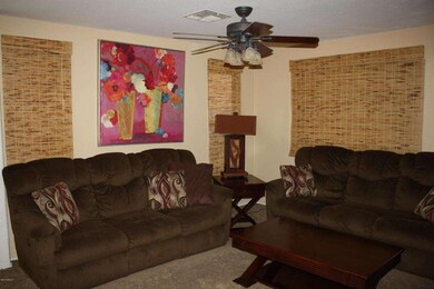 04 livingroom