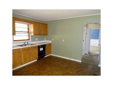 2105 Lauderdale Dr, Johnson City, TN 37601 - photo 6