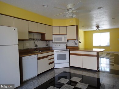 93 Country Walk, Devon, PA 19333 - photo 5