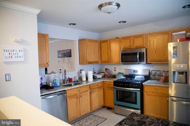 7002 Yellow Amber Ct, Capitol Heights, MD 20743 - photo 2