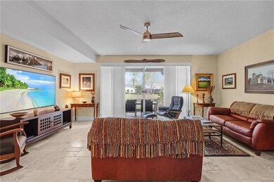 5677 Cove Cir unit 47, Naples, FL 34119 - photo 5