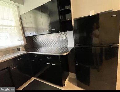 166 Clymer St, Reading, PA 19602 - photo 4