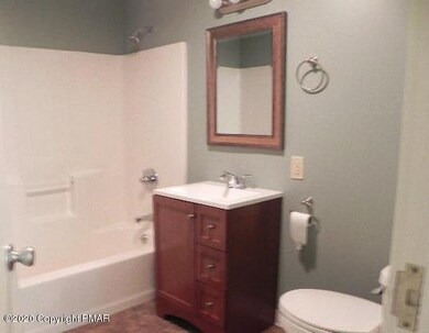 630 Main St unit 3RD Floor, Stroudsburg, PA 18360 - photo 5