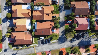 19065 NW 85th Ct, Hialeah, FL 33015 - photo 7