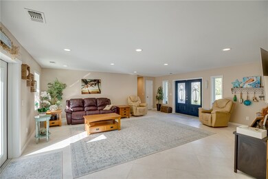 Spacious living room