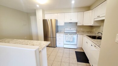 1002 Paradise Rd unit PHJ, Swampscott, MA 01907 - photo 4