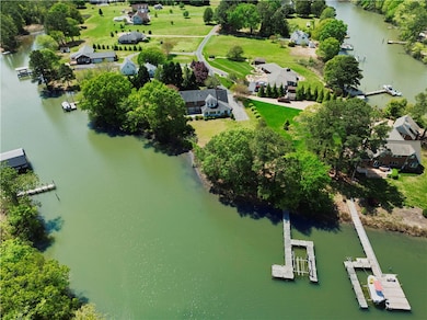 410 Oakley Pointe Ln, Mathews, VA 23109 - photo 5