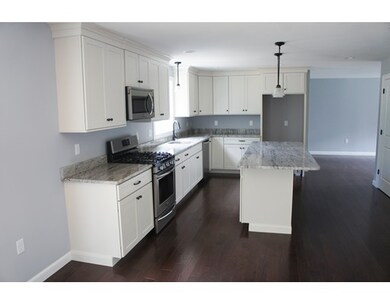 500 Colburn Ave, Dracut, MA 01826 - photo 5