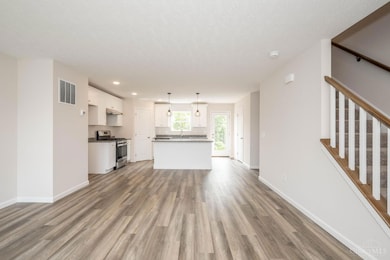 10354 Fay Ln, Northgate, OH 45251 - photo 7