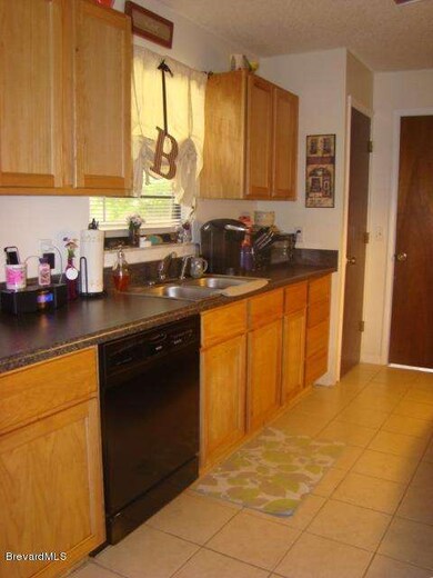 6025 Coker Ave 018