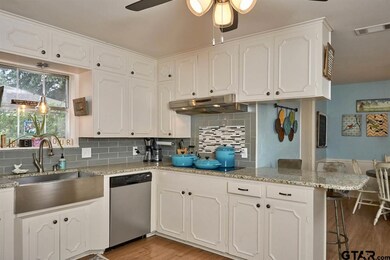 1706 1706 Sybil Ln, Tyler, TX 75703 - photo 4