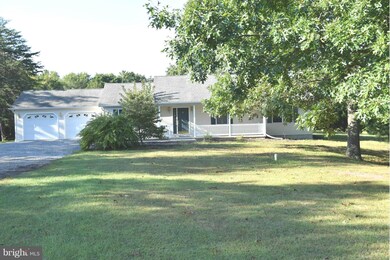 38 Cherokee Trail, Berkeley Springs, WV 25411 - photo 2