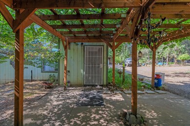 2681 Russell Rd, Merlin, OR 97532 - photo 4