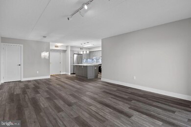 10919 Valley Forge Cir unit 919, King of Prussia, PA 19406 - photo 6