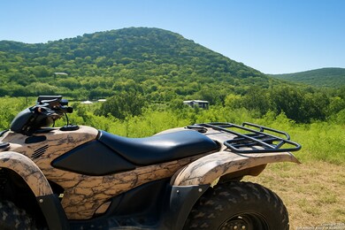 293 Private Road 2750, Uvalde, TX 78801 - photo 5