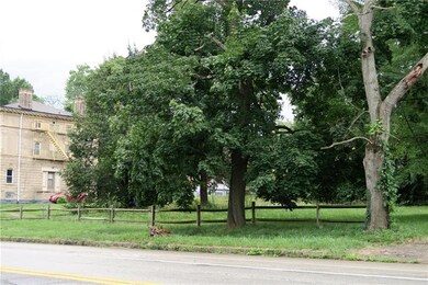 Thomas Blvd side.