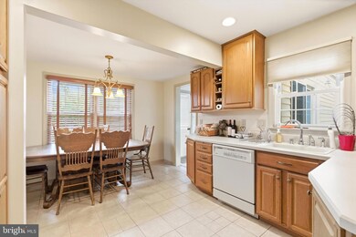 611 Boulton Ave, Point Pleasant Boro, NJ 08742 - photo 5